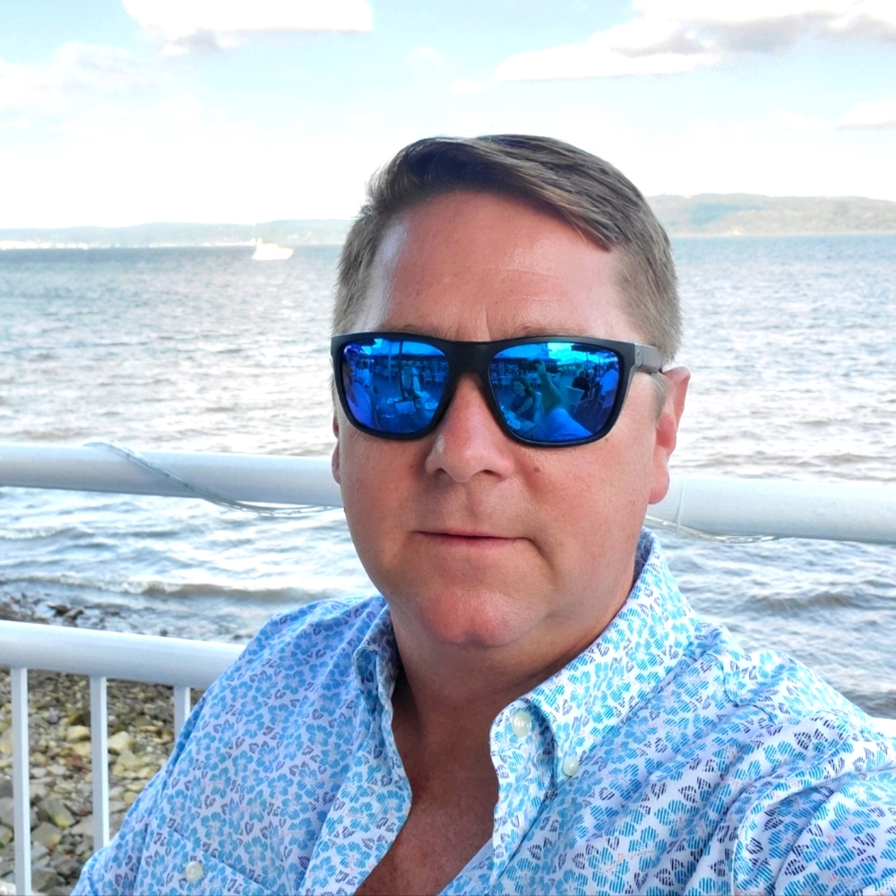 Meet your Posher, Chris